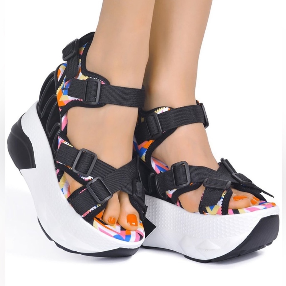 Cape Robbin Play Dirty Remix Platform Sandals Size 7 Wearable Art 🖼️ Like New - Picture 2 of 13